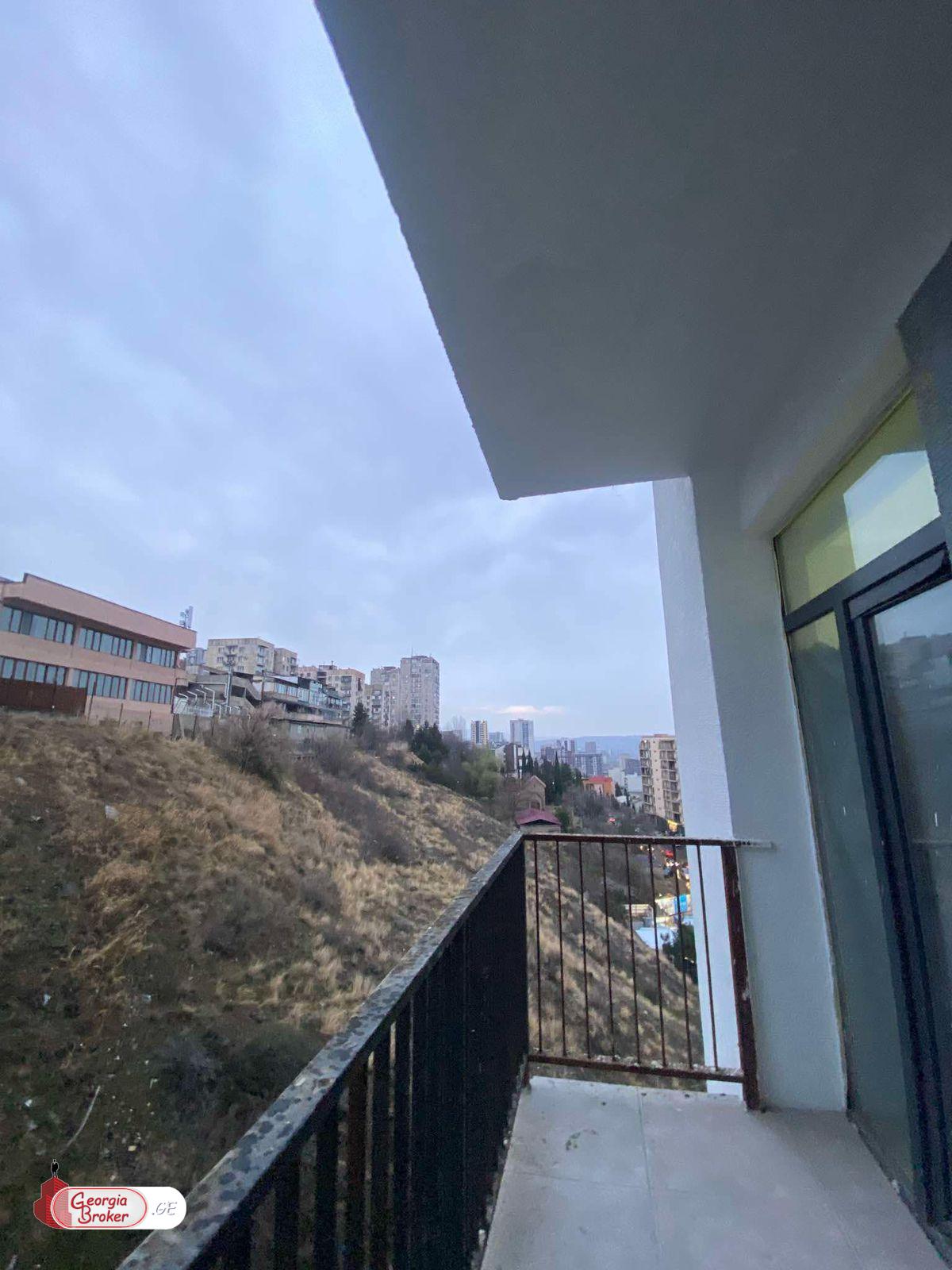 იყიდება ახალი გარემონტებული 2 ოთახიანი ბინა